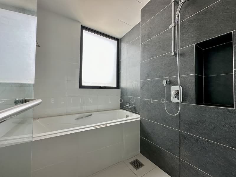 Apartment for Sale at Ponderosa Lakeside Apartment - Eliin Loo Loo - Bathroom - PropertyGuru.com.my