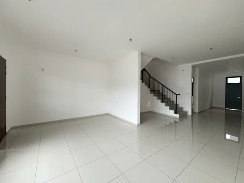 2-storey Terraced House for Sale in Austin Crest (Johor Bahru) - Julia Tan - Living Room - PropertyGuru.com.my