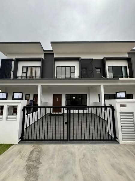 2-storey Terraced House for Sale in Austin Crest (Johor Bahru) - Julia Tan - Exterior - PropertyGuru.com.my