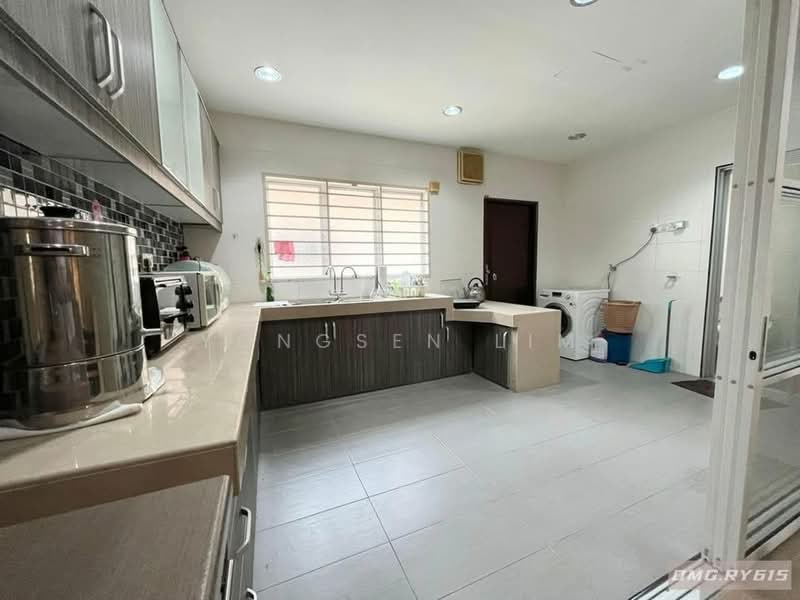 Rumah Teres 2 Tingkat untuk Dijual di Bandar Botanic (Klang) - Yongsen Lim - Kitchen - PropertyGuru.com.my
