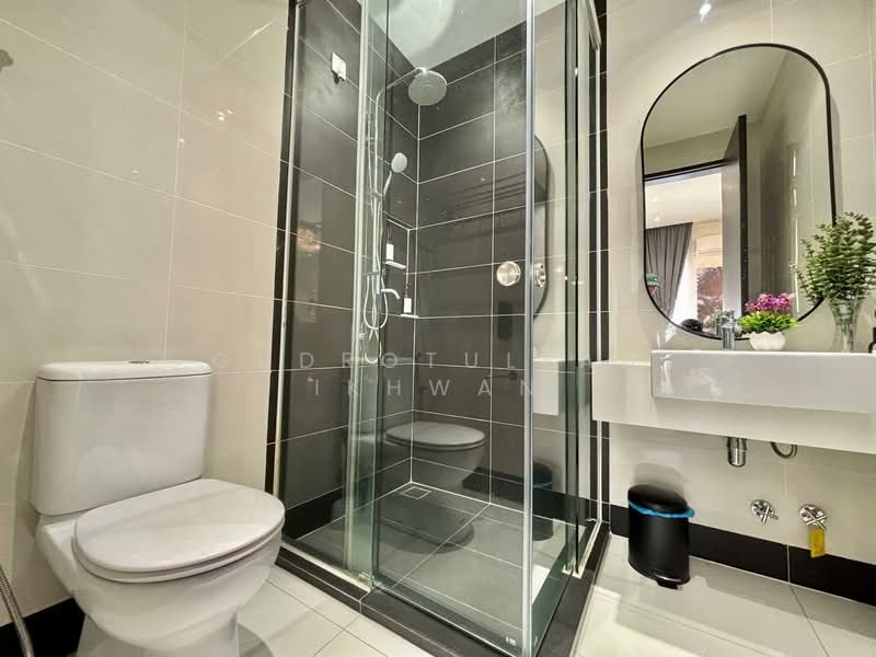 Cluster House for Sale in Eco Majestic (Semenyih) - Gudrotullah Ikhwan - Bathroom - PropertyGuru.com.my