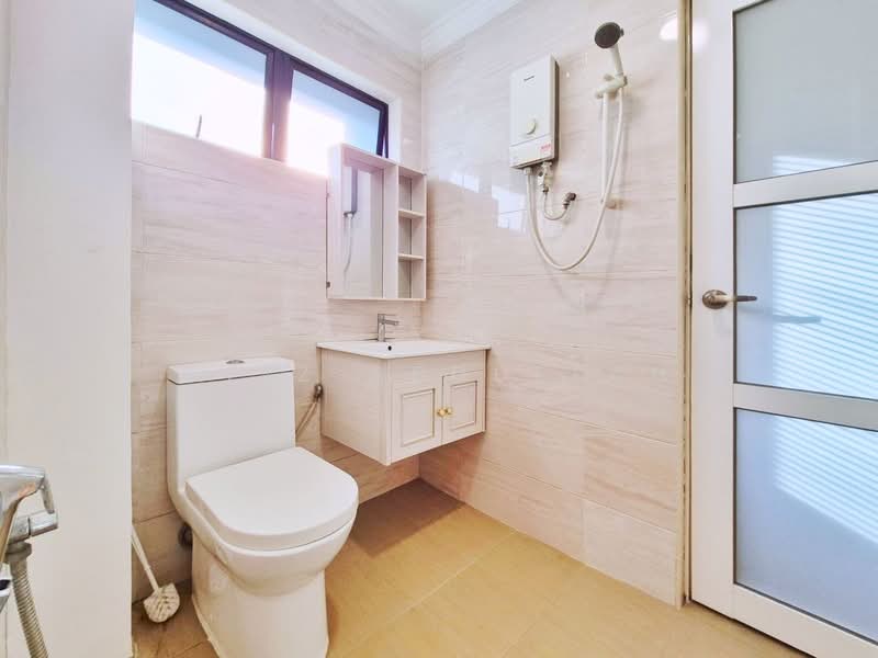 Semi-Detached House for Rent in SS7 (Petaling Jaya) - Aziz Abdullah - Bathroom - PropertyGuru.com.my