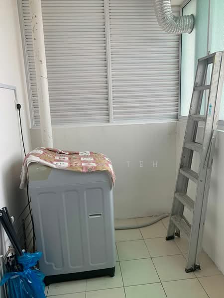 Kondominium untuk Disewa di The Oasis - Joey Teh - Balcony - PropertyGuru.com.my