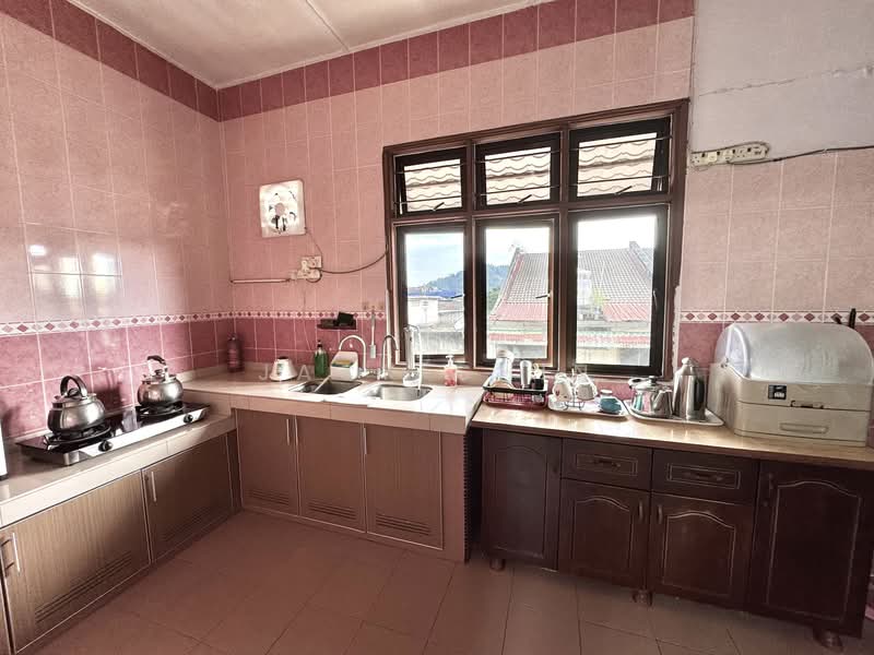 Rumah Teres untuk Dijual di Seremban (Negeri Sembilan) - Jack Chin - Kitchen - PropertyGuru.com.my