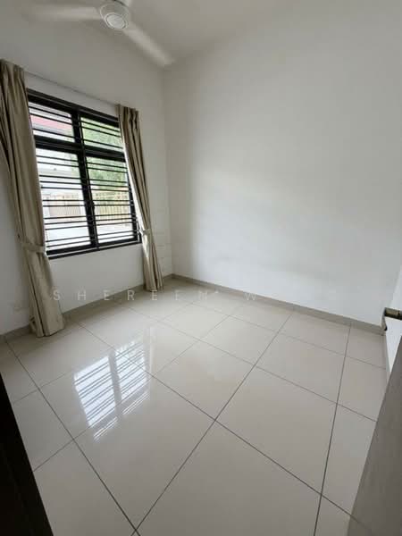 2-storey Terraced House for Sale in Taman Pelangi Indah (Ulu Tiram) - Shereen Wong - Interior - PropertyGuru.com.my