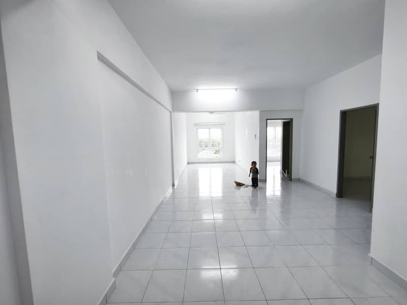 Pangsapuri untuk Disewa di Trifolia - Philip Chin - Living Room - PropertyGuru.com.my