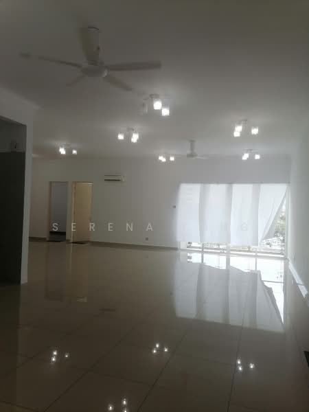 Condominium for Sale at 8 Petaling - Serena Yong - Living Room - PropertyGuru.com.my