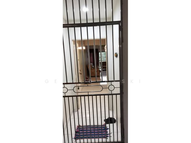 Kondominium untuk Disewa di Lakeside Tower - Gerald Peski - Living Room - PropertyGuru.com.my