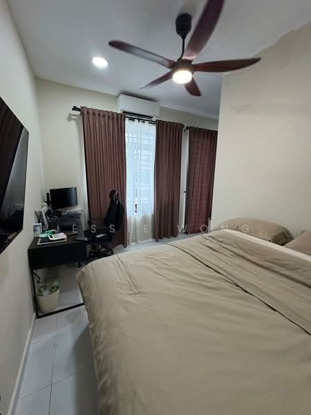 Rumah Teres 2 Tingkat untuk Dijual di Taman Scientex Rawang (Rawang) - Jessie Wong - Bedroom - PropertyGuru.com.my