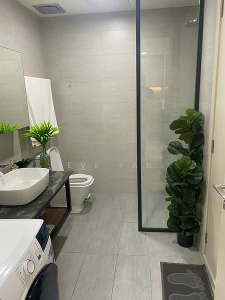 Servis Apartment untuk Disewa di Residensi Solaris Parq - Eve Tan - Bathroom - PropertyGuru.com.my