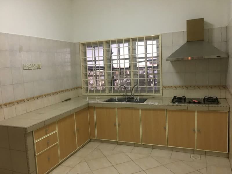 Rumah Teres untuk Dijual di Bandar Kinrara Seksyen 1 (Bandar Kinrara) - JC Lim - Kitchen - PropertyGuru.com.my