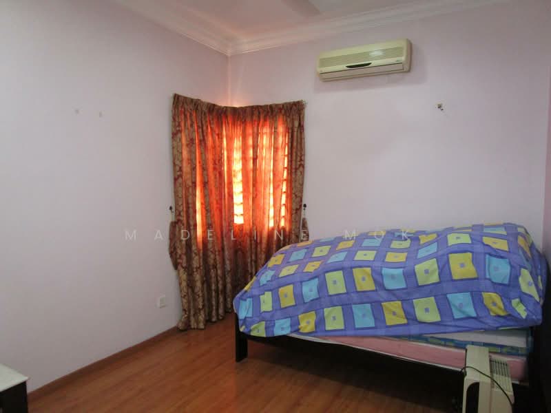 Semi-Detached House for Sale in Kapar (Selangor) - Madeline Mok - 3rd Bedroom - PropertyGuru.com.my