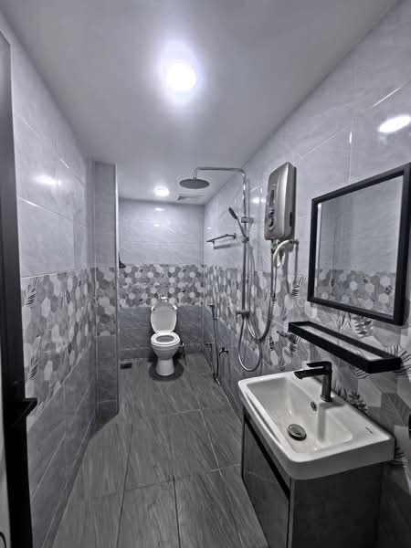 Apartment for Sale at Pangsapuri Angsana - Yvonne Ho - Bathroom - PropertyGuru.com.my