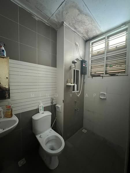 2-storey Terraced House for Sale in Bandar Dato Onn (Tebrau) - Ming Yeap - Bathroom - PropertyGuru.com.my