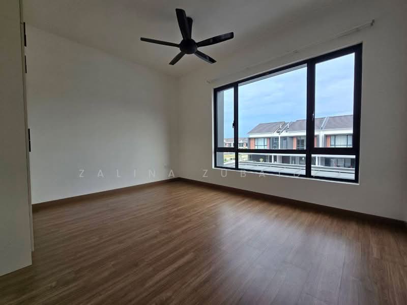 Rumah Teres untuk Disewa di Sungai Buloh (Selangor) - Zalina Zubaidi - Bedroom - PropertyGuru.com.my