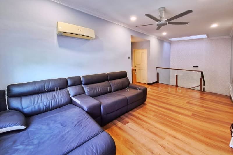 Semi-Detached House for Rent in Kelana Jaya (Petaling Jaya) - Khairul Syafiq - Living Room - PropertyGuru.com.my