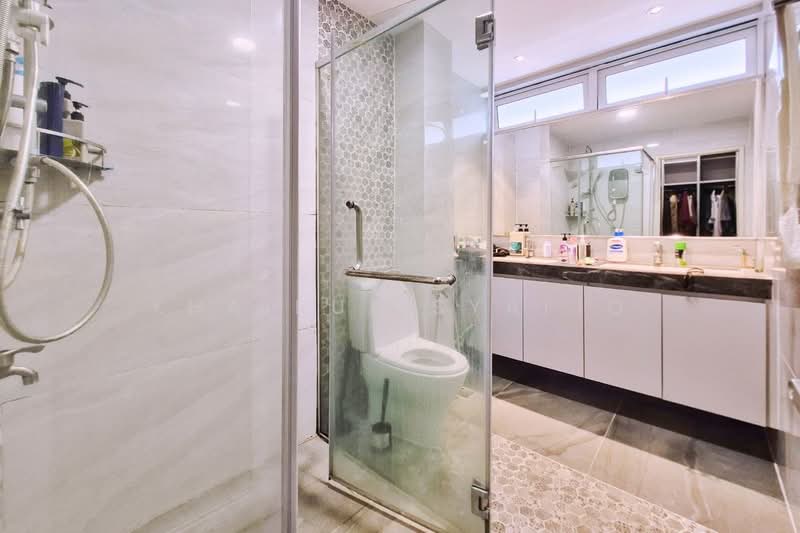 Semi-Detached House for Rent in Kelana Jaya (Petaling Jaya) - Khairul Syafiq - Bathroom - PropertyGuru.com.my