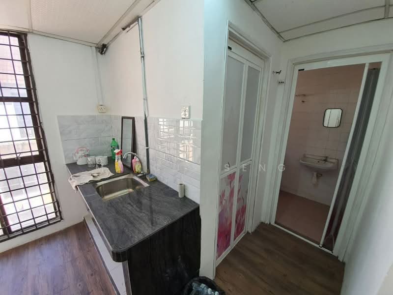 Shop / Office for Sale in Ipoh (Perak) - Marcus Seng - Kitchen - PropertyGuru.com.my