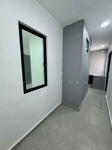 Rumah Teres 2 Tingkat untuk Dijual di Permas Jaya (Johor) - Claira Ong - Corridor - PropertyGuru.com.my