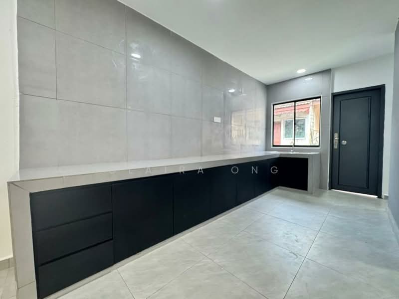 Rumah Teres 2 Tingkat untuk Dijual di Permas Jaya (Johor) - Claira Ong - Kitchen - PropertyGuru.com.my