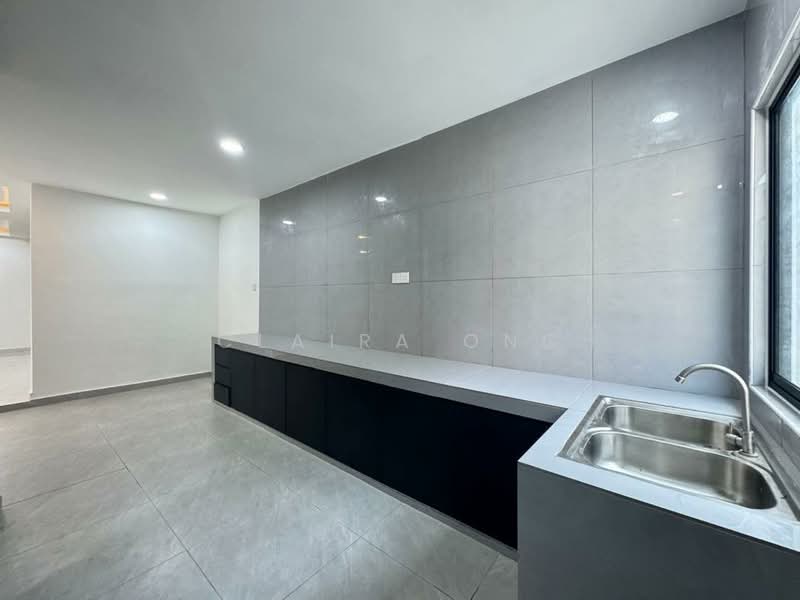 Rumah Teres 2 Tingkat untuk Dijual di Permas Jaya (Johor) - Claira Ong - Kitchen - PropertyGuru.com.my