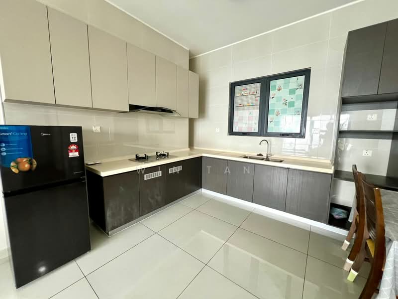 Condominium for Rent at Amberside @ Country Garden Danga Bay - Win Tan - Kitchen - PropertyGuru.com.my
