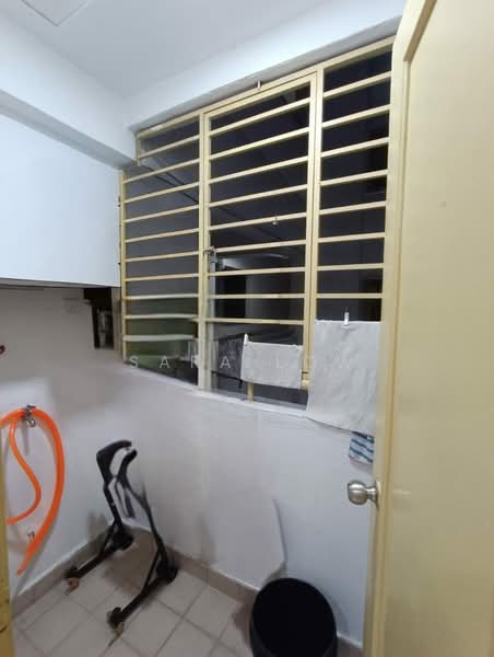 Servis Apartment untuk Dijual di E-Tiara - Sara Low - Balcony - PropertyGuru.com.my