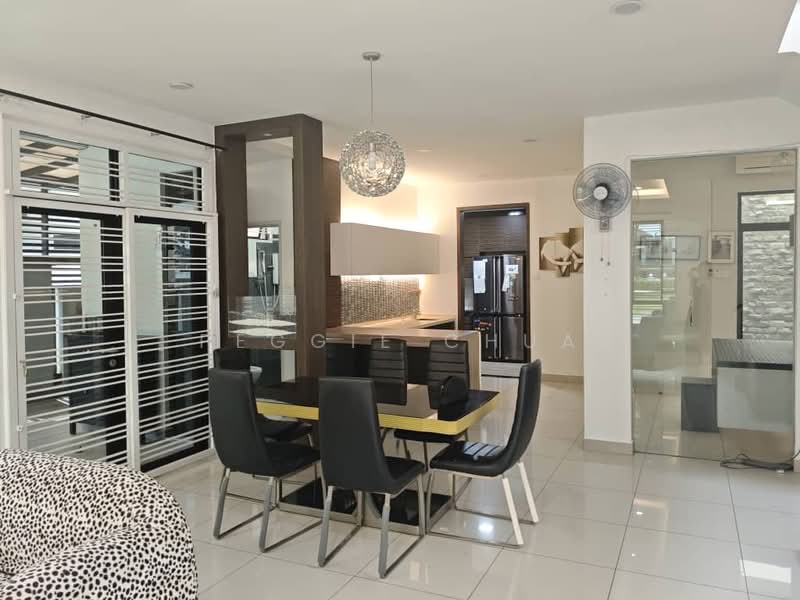 Cluster House for Rent in Taman Adda Heights (Tebrau) - Peggie Chua - Dining Room - PropertyGuru.com.my