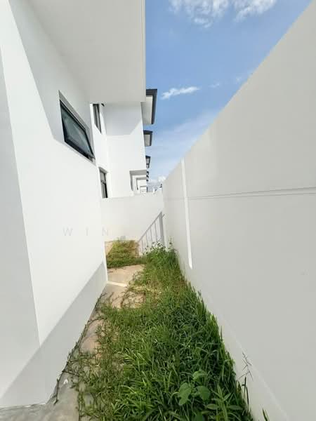 2-storey Terraced House for Sale in Nusa Duta (Iskandar Puteri (Nusajaya)) - Winson Tan - Exterior - PropertyGuru.com.my