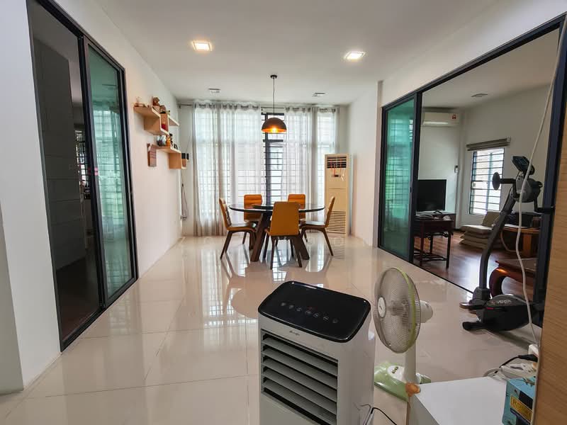 Rumah Berkembar untuk Dijual di Kung Phin (Kuching) - Zoe Voon - Dining Room - PropertyGuru.com.my