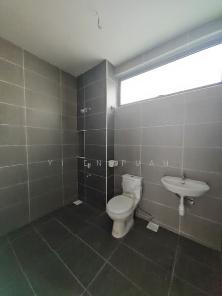 2-storey Terraced House for Sale in Taman Austin Duta (Tebrau) - Yi En Puah - Bathroom - PropertyGuru.com.my