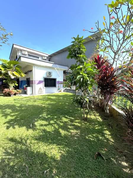 Rumah Teres 2 Tingkat untuk Dijual di Taman Mount Austin (Tebrau) - Karl Lim - Exterior - PropertyGuru.com.my