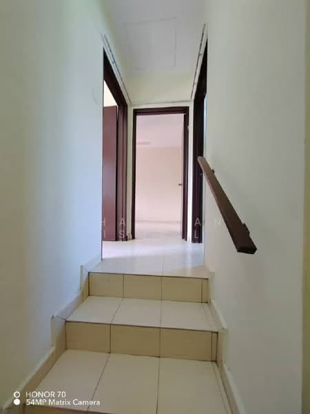2-storey Terraced House for Sale in Taman Salak Baiduri (Sepang) - Shahidan Ismail - Corridor - PropertyGuru.com.my