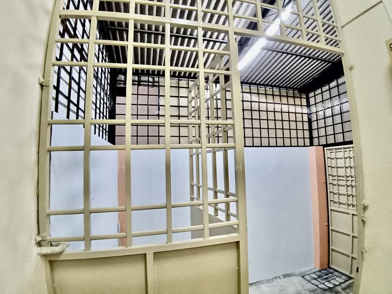 Rumah Teres 2 Tingkat untuk Disewa di Setia Impian (Setia Alam) - Hailey Ho - Entrance - PropertyGuru.com.my