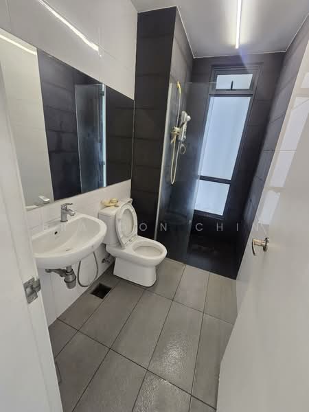 Condominium for Sale at Utropolis Urbano - Brandon Chin - Bathroom - PropertyGuru.com.my