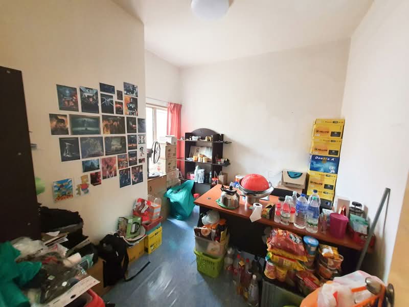 2-storey Terraced House for Sale in Bandar Putra Permai (Seri Kembangan) - Miriaem Lee - Study - PropertyGuru.com.my