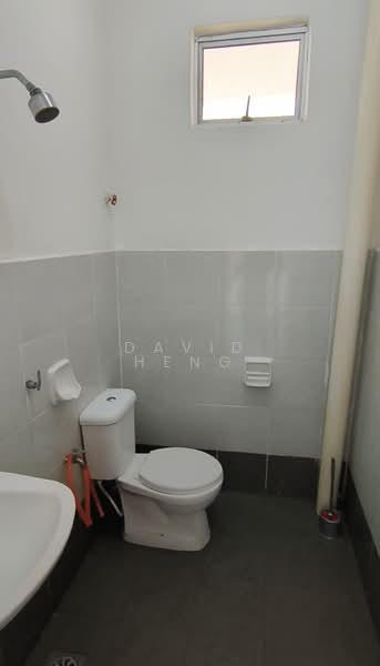 Rumah Banglo untuk Dijual di Taman Bayu Damai (Pantai Timur) - David Heng - Bathroom - PropertyGuru.com.my