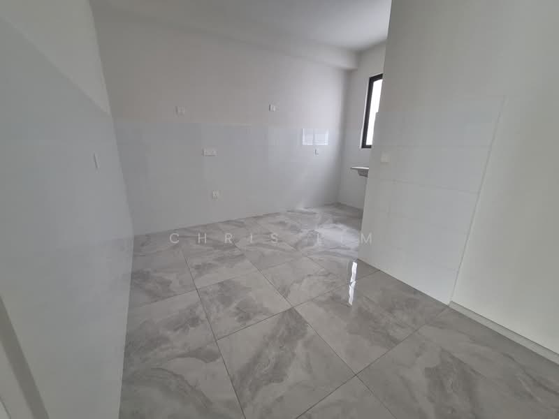 3-storey Terraced House for Sale in Taman Bukit Serdang (Seri Kembangan) - Chris Lim - Interior - PropertyGuru.com.my