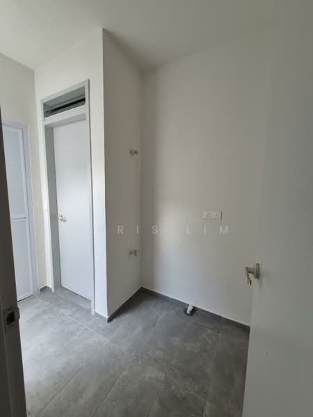 3-storey Terraced House for Sale in Taman Bukit Serdang (Seri Kembangan) - Chris Lim - Interior - PropertyGuru.com.my