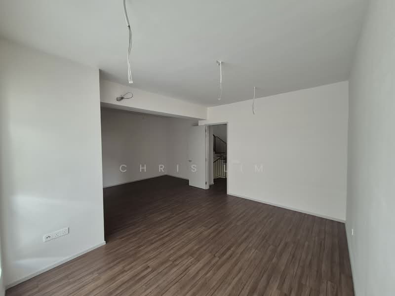 3-storey Terraced House for Sale in Taman Bukit Serdang (Seri Kembangan) - Chris Lim - Interior - PropertyGuru.com.my