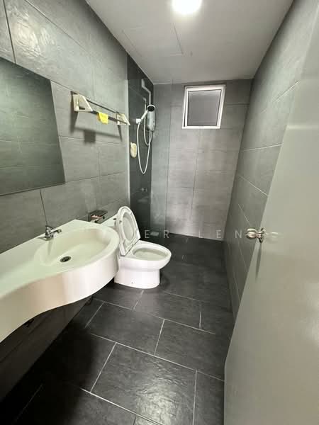 Kondominium untuk Disewa di Platinum OUG Residence - Volster Leng - Bathroom - PropertyGuru.com.my