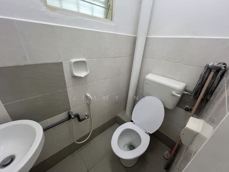 2-storey Terraced House for Sale in Bandar Mahkota Cheras (Cheras) - Jimmy Ng - Bathroom - PropertyGuru.com.my