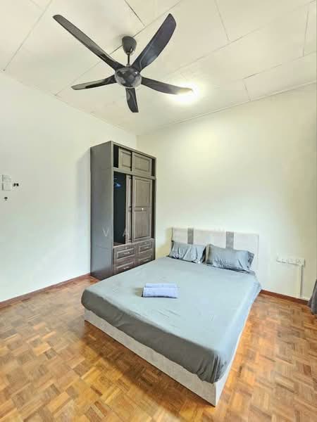 2-storey Terraced House for Sale in Taman Tasek (Johor Bahru) - Eva Siow - Bedroom - PropertyGuru.com.my