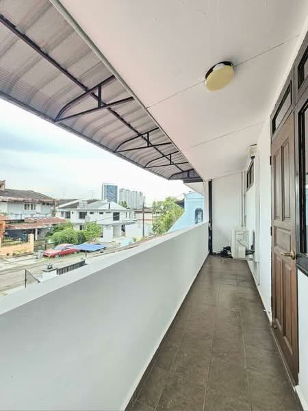 2-storey Terraced House for Sale in Taman Tasek (Johor Bahru) - Eva Siow - Balcony - PropertyGuru.com.my