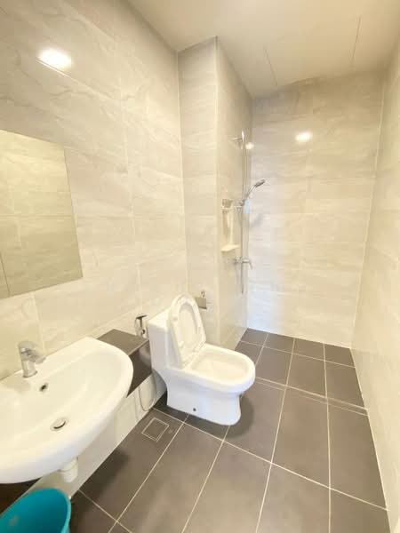 Kondominium untuk Disewa di SKS Pavillion Residences - Shieh Long Chen - Bathroom - PropertyGuru.com.my