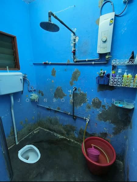 2-storey Terraced House for Sale in Taman Mas (Kulai) - Johnson Chen - Bathroom - PropertyGuru.com.my
