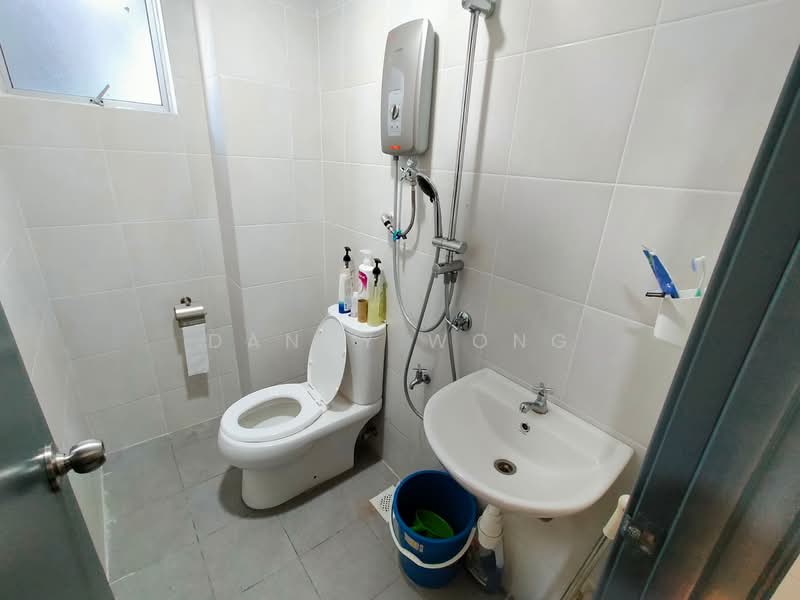 Pangsapuri untuk Disewa di 125 Rich Residence - Danny Wong - Bathroom - PropertyGuru.com.my