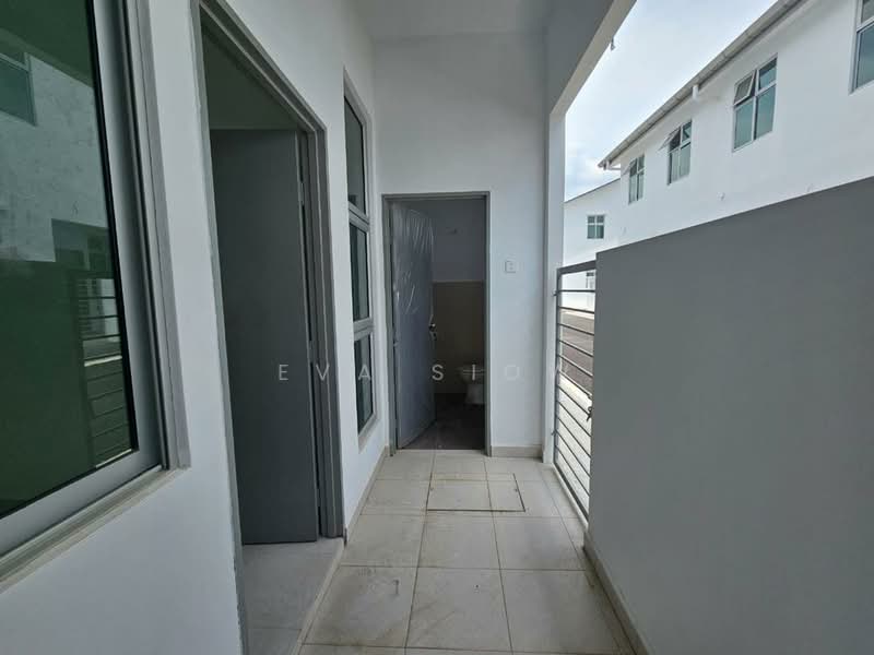 2-storey Terraced House for Sale in Kangkar Pulai (Skudai) - Eva Siow - Exterior - PropertyGuru.com.my