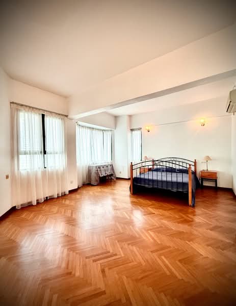 Kondominium untuk Dijual di Silverton Condominium - Jeanette Hee - Bedroom - PropertyGuru.com.my