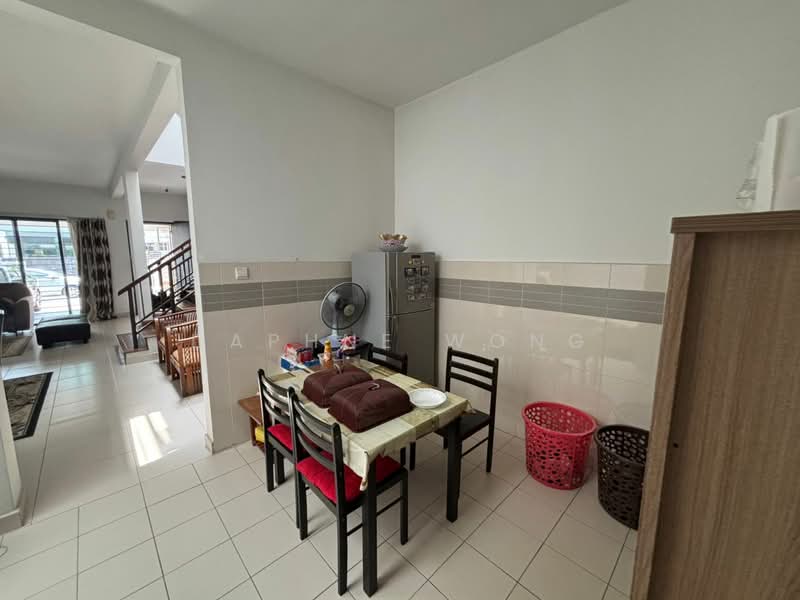 Rumah Teres 2 Tingkat untuk Dijual di U16, Taman Bukit Subang (Shah Alam) - Daphne Wong - Dining Room - PropertyGuru.com.my